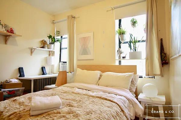 Rented by Grand & Co. | media 1