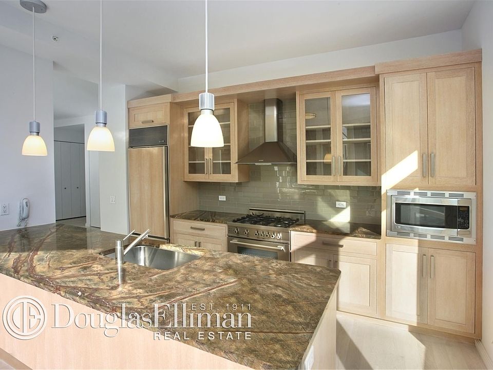 2nd image of 55 Thompson St #205