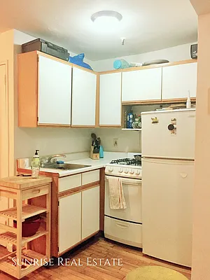 Rented by Sunrise Real Estate | media 26