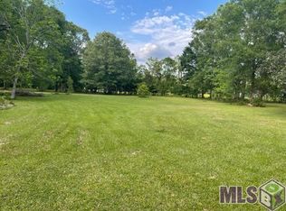 15845 Peairs Rd, Pride, LA 70770