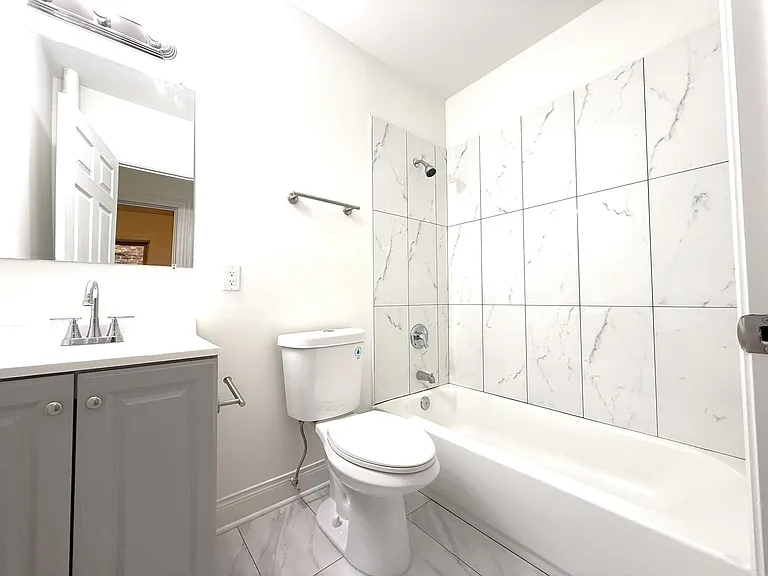 Stowell Avenue Apartments — Photo 13