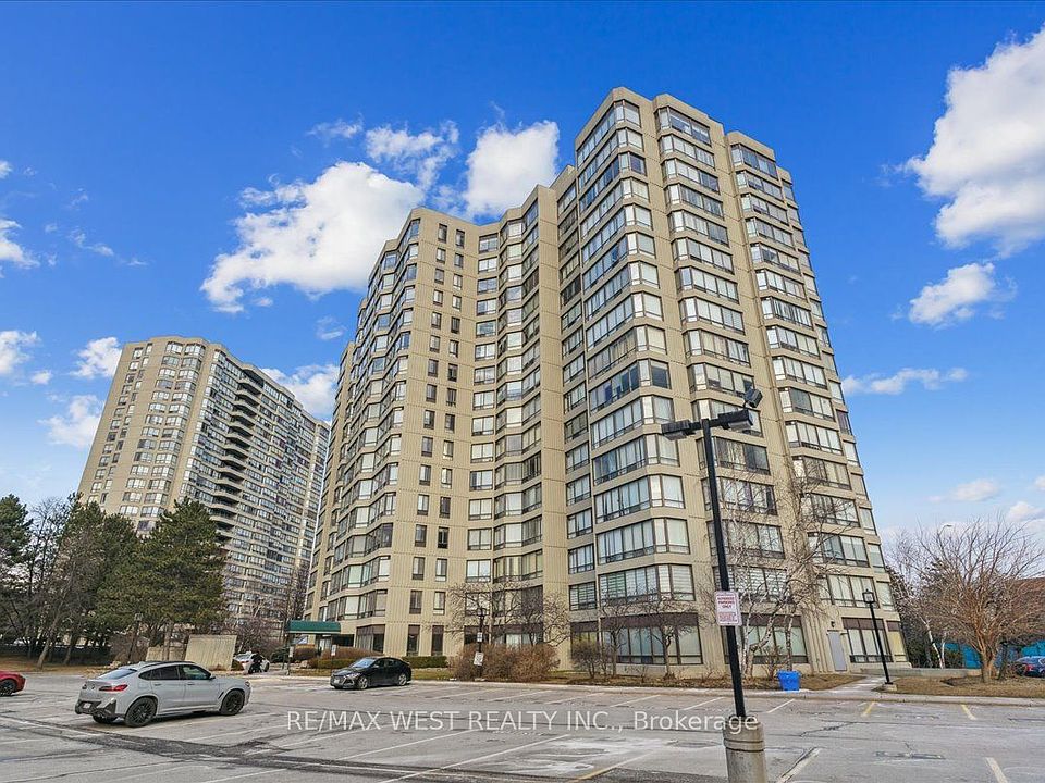 1st image of 26 Hanover Rd #905