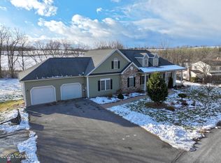 223 Country Rd, Lewisburg, PA 17837