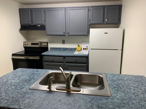 930-932-934 Iowa Ave #8, Wisconsin Dells, WI 53965