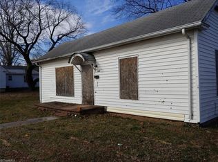 1443 E Stadium Dr, Reidsville, NC 27288