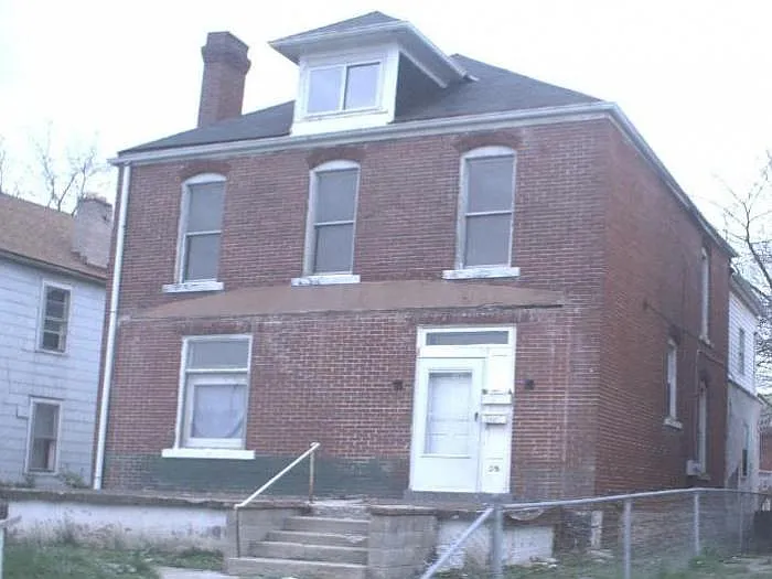 58 Midland Ave photo 1