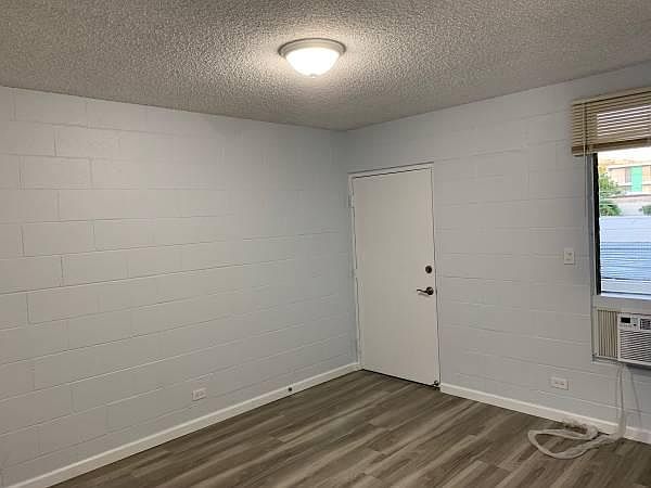 1st image of 3140 Castle St APT 4