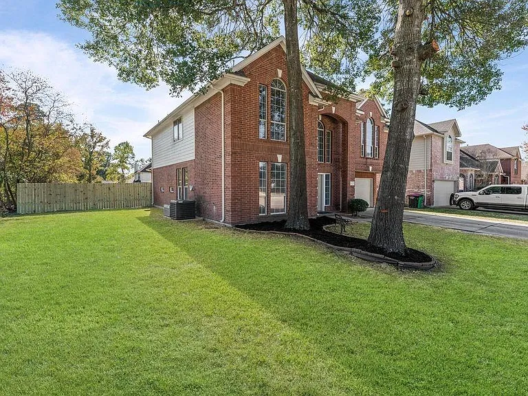 2830 Fern Hill Dr — Photo 21