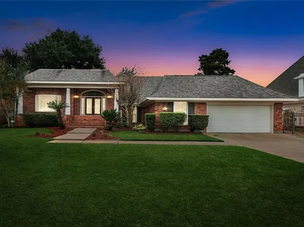 81 Chateau Mouton Dr, Kenner, LA 70065