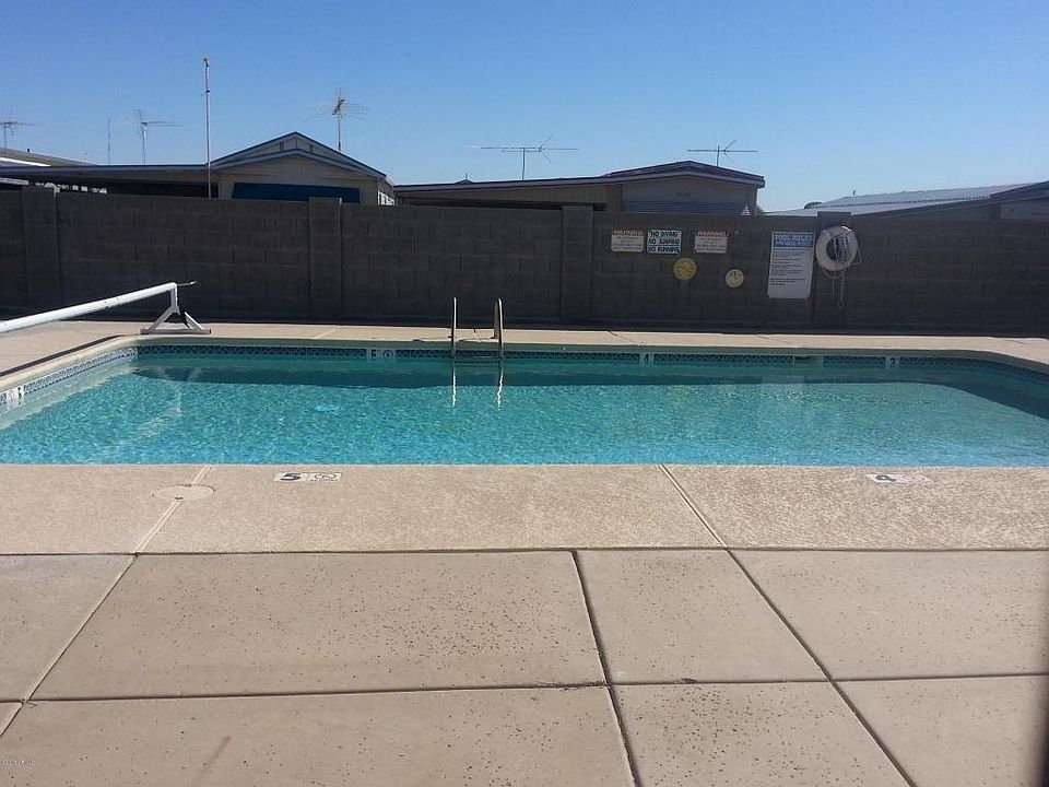2nd image of 427 E Pueblo Del Sol