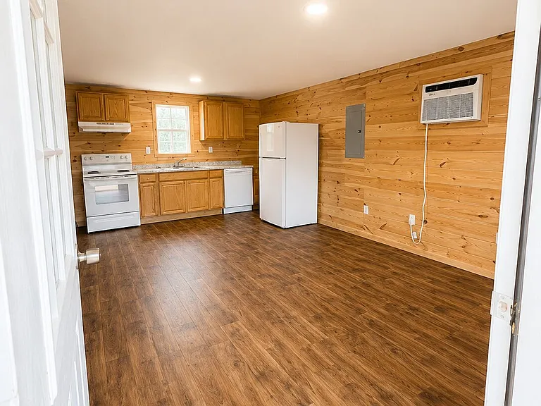 153 Red Bud Trl — Photo 10