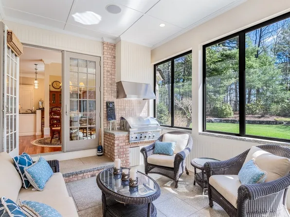 93 Oyster Way, Barnstable, MA 02630