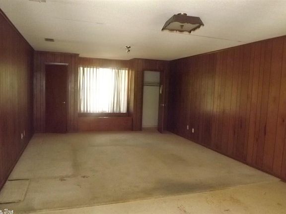4th image of 118 Lukes Country Ln
