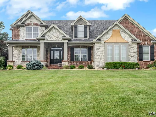 1772 Everest Ave, O'Fallon, MO 63366