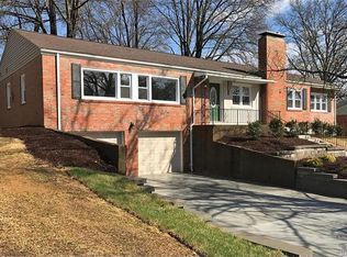 8031 Groby Rd, Saint Louis, MO 63130