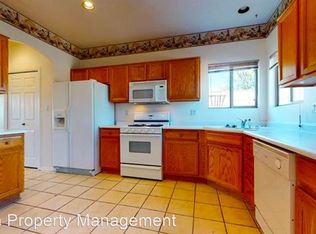 10916 Snowbird Dr NW, Albuquerque, NM 87114