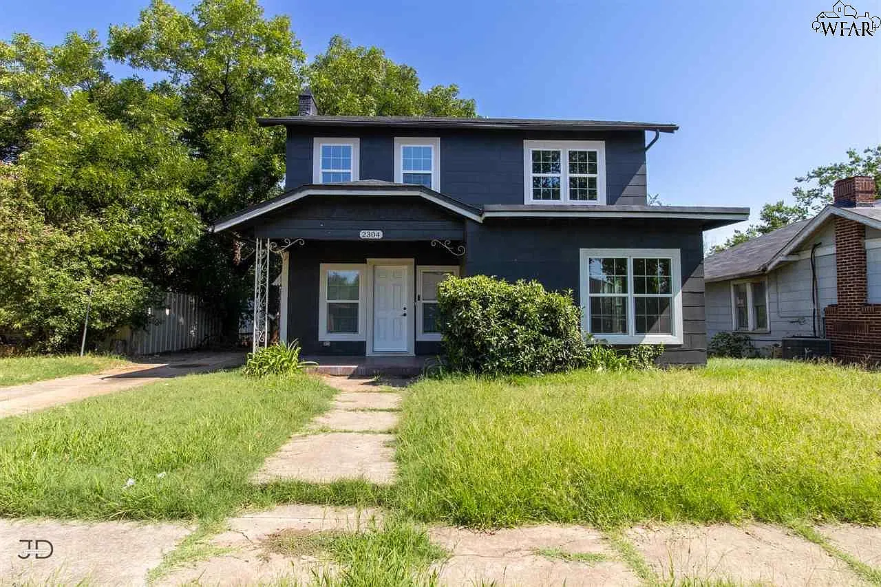 4 bed, 3.0 bath, 1886 sqft, $1,650 — Photo 1