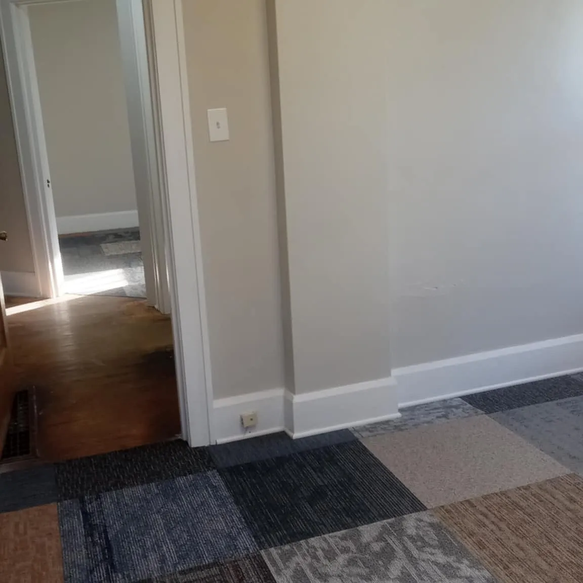 2 bed, 965 sqft, $1,300 — Photo 1