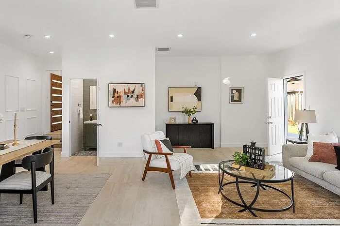 4 bed, 2.5 bath, 1544 sqft, $3,850 — Photo 3