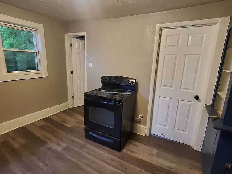 1918 S. 5th Pl. (Rear Duplex) (Ace Property) — Photo 2