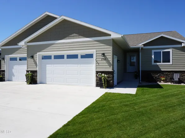 1703 4th St NW, Watertown, SD 57201