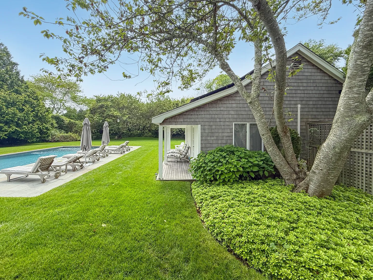 Southampton Village Estate, South of the Highway — Photo 4