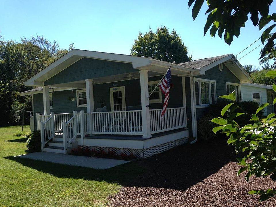 2nd image of 417 Joffe Dr