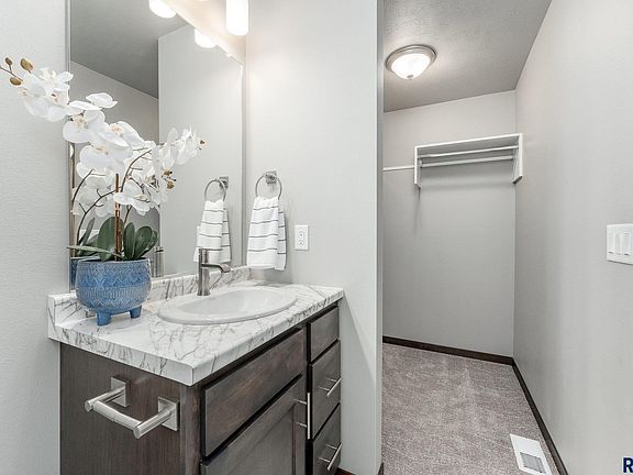 5th image of 1301 N Mae Pl