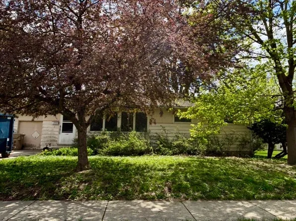 205 Tompkins Dr, Madison, WI 53716