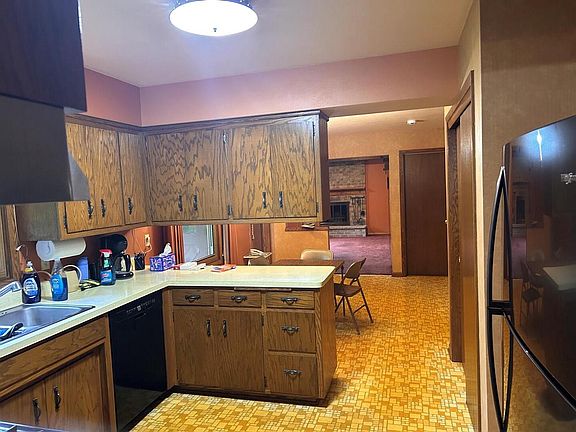 5th image of 1523 Galaxy COURT