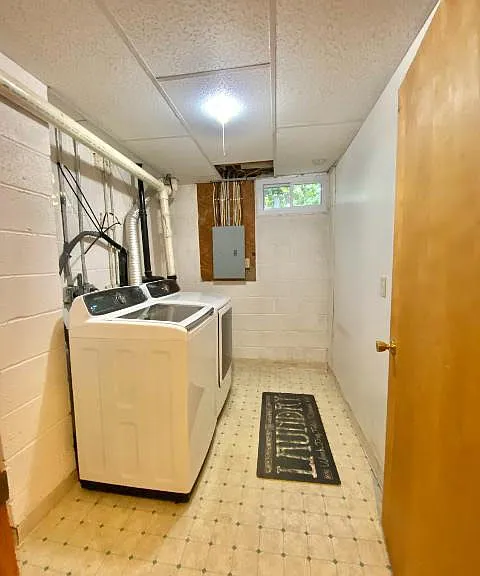 529 Harbor View Ct — Photo 15