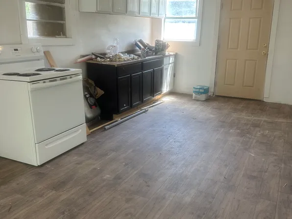 316 N Duarte St, Falfurrias, TX 78355