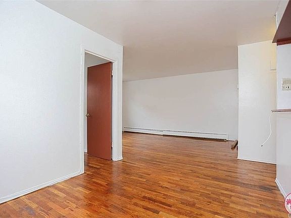 5th image of 31-40 48th St