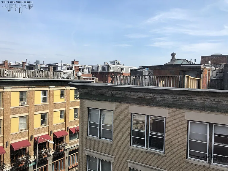 Salem St — Photo 17