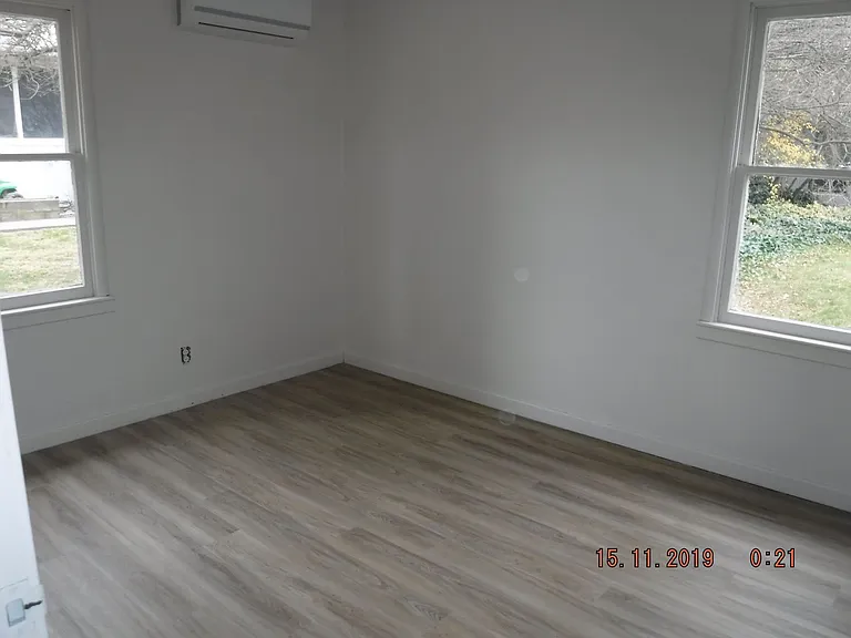 910 King St — Photo 6