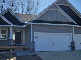 1628 Spruce St, Farmington, MN 55024