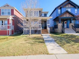 552 W Evanston Dr NW, Calgary, AB T3P0H4