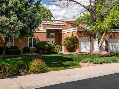 9509 Tanoan Dr NE, Albuquerque, NM, 87111