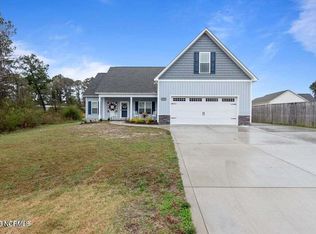 202 Buckeye Ct N, Jacksonville, NC 28540