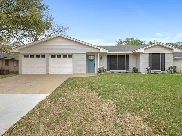 3511 Carter Creek Pkwy, Bryan, TX 77802