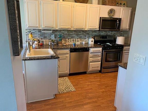 3rd image of 1 Harker Hill Dr #10