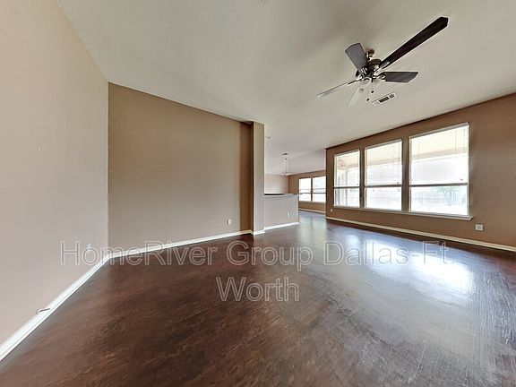 4th image of 170 Doloris Ct