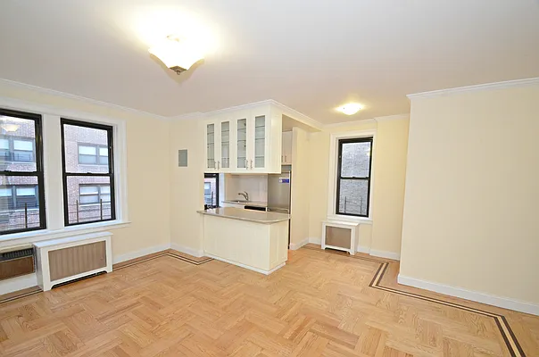 Rented by Buchbinder & Warren | media 3