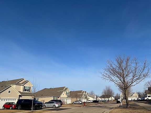 4th image of 1065 Canary Ave