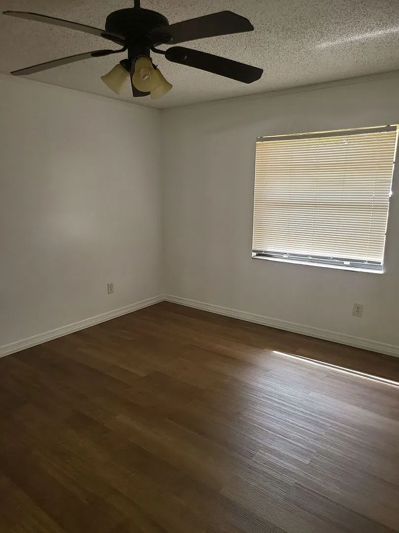 4741 Pilgrims Way — Photo 4