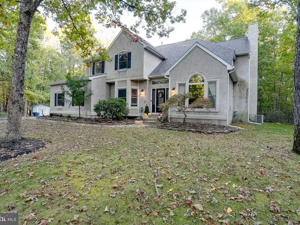 12 Harvest Ln, Medford, NJ 08055