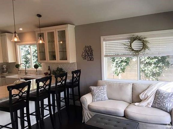5th image of 398 N Otono Ct