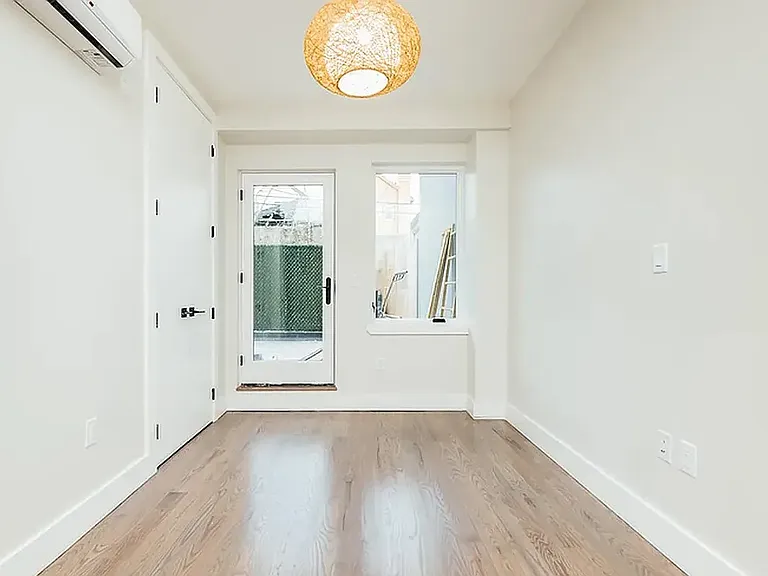 978 Rogers Ave #1R — Photo 1