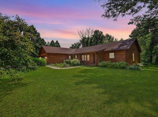 S13078 Highbanks Rd, Spring Green, WI 53588