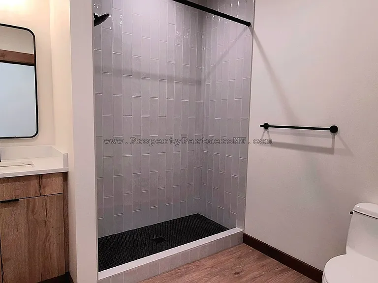824 S 8th Ave — Photo 10